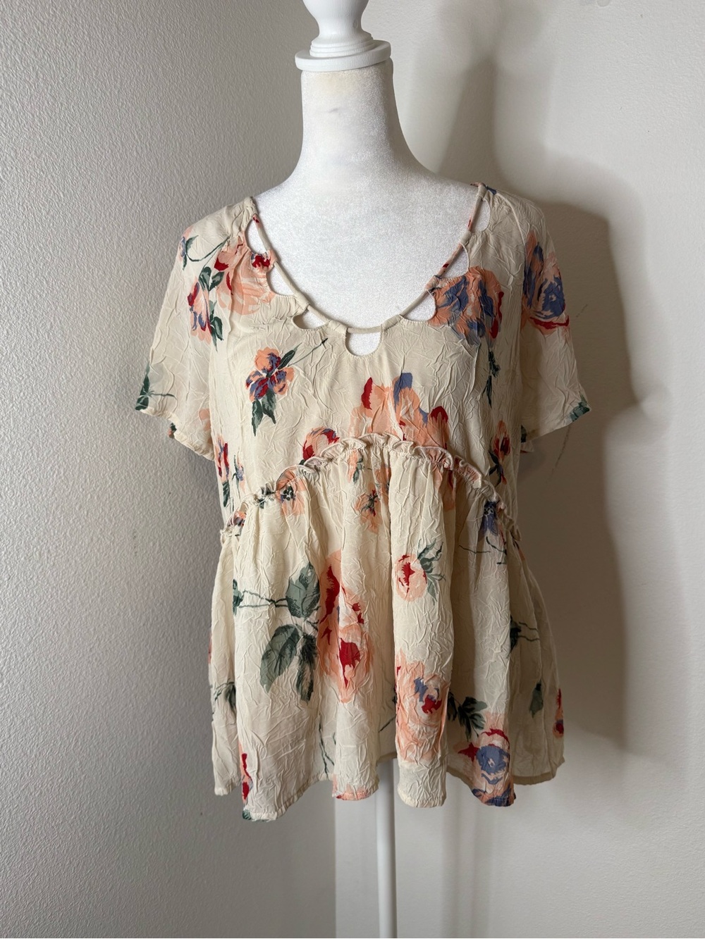 Lucky Brand Floral Babydoll Top S Cream Cutout Neck Boho Blouse